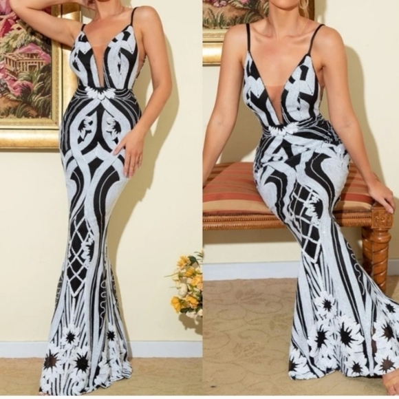 Black and White Graphic Contrast Sequined and Contrast Mesh Mermaid Maxi… - Picture 3 of 16